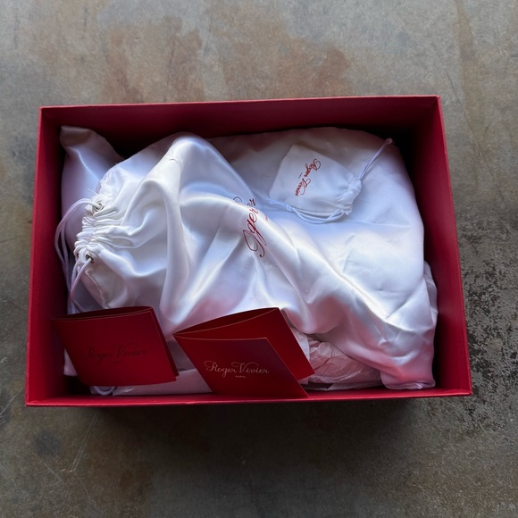 Roger Vivier Black Heels with Crystal Buckle - Picture 16 of 16